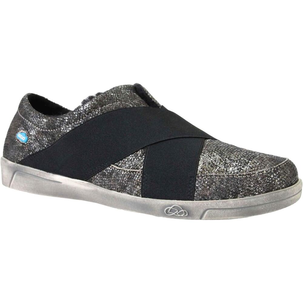 Cloud Footwear Womens April Slip On Sneakers Size 7.5 Black Wool Lining NWOB